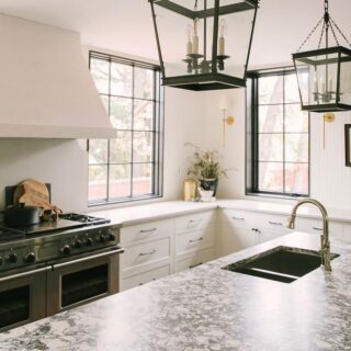 Want to make your kitchen look updated without spending a cent?!
Clear away countertop appliances and clutter!!! Seriously, it takes little effort but makes such a huge difference!!

Tip: Adding a few styled pieces is a wonderful touch that won’t go unnoticed! 

#sellertip #homestaging #leavealegacy #familyfocused #lastinglegacy #usearealtor #home #investment #homedesign #welcomehome #dreamhome #realtorlife #royallepagecanada #royallepagelegacy #carman #manitoba #winnipeg #loveyourhome #homesweethome #yourrealtor #realestate
