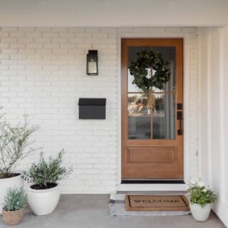 Curb appeal. Talk about a first impression!

It's almost summer, so now is the time to boost your home's curb appeal! 🍃 

A simple way is to add some planters to your front porch 🪴 
.
.
#realestateagent
#interiordesign #homebuying #homesellingtips #newhomeowner #curbappeal #homedesign #listingagent